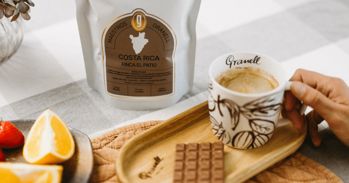 cuantas calorias tiene un cafe con leche